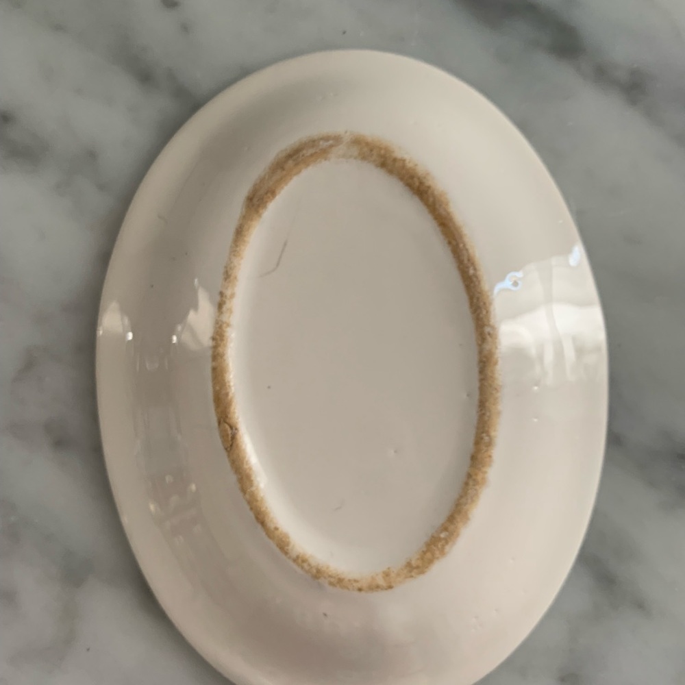 Peter Rabbit Ceramic Dish - White - Picture 2 of 3